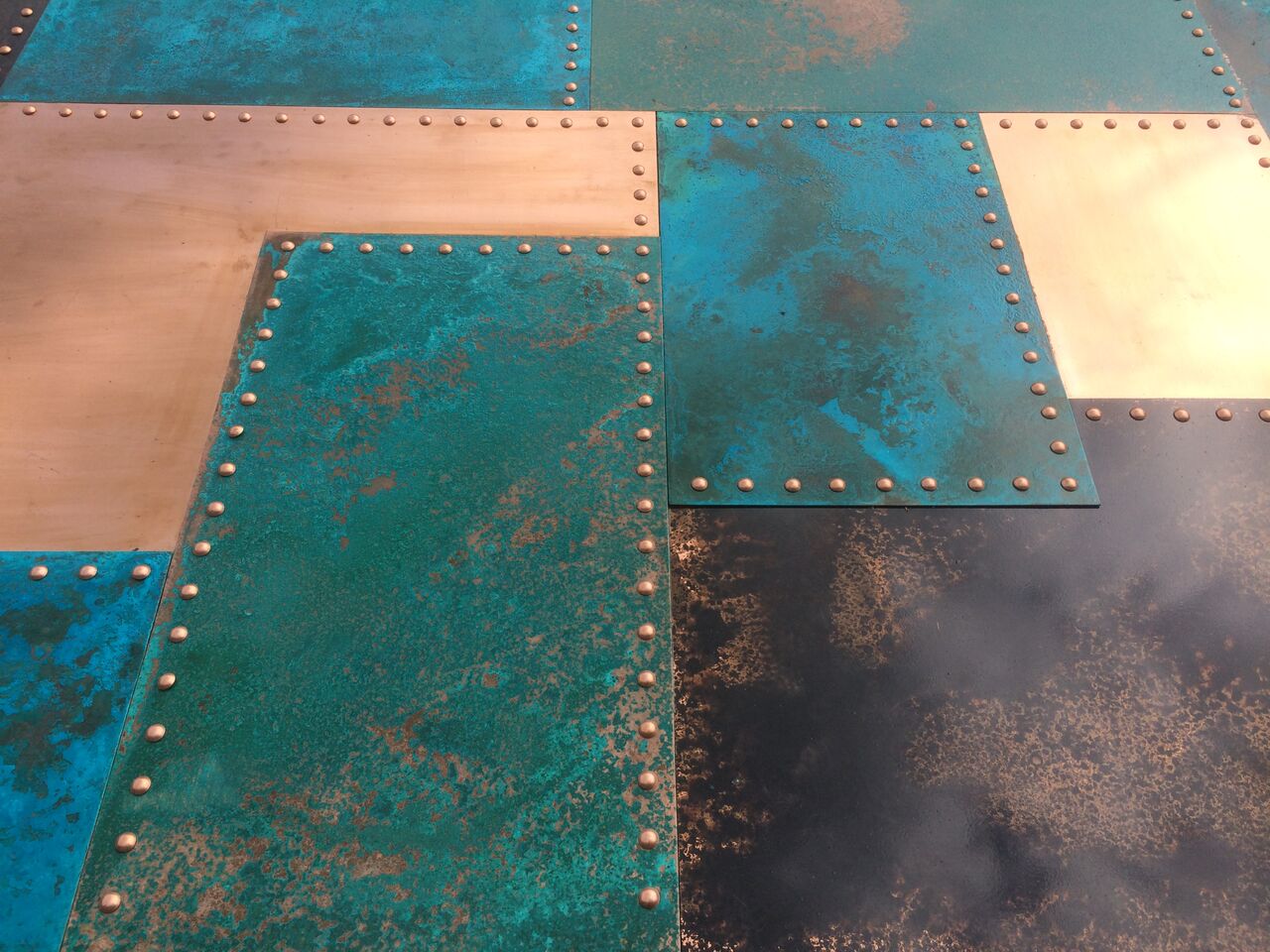 bespoke metal splash backs from customised sheet metal
