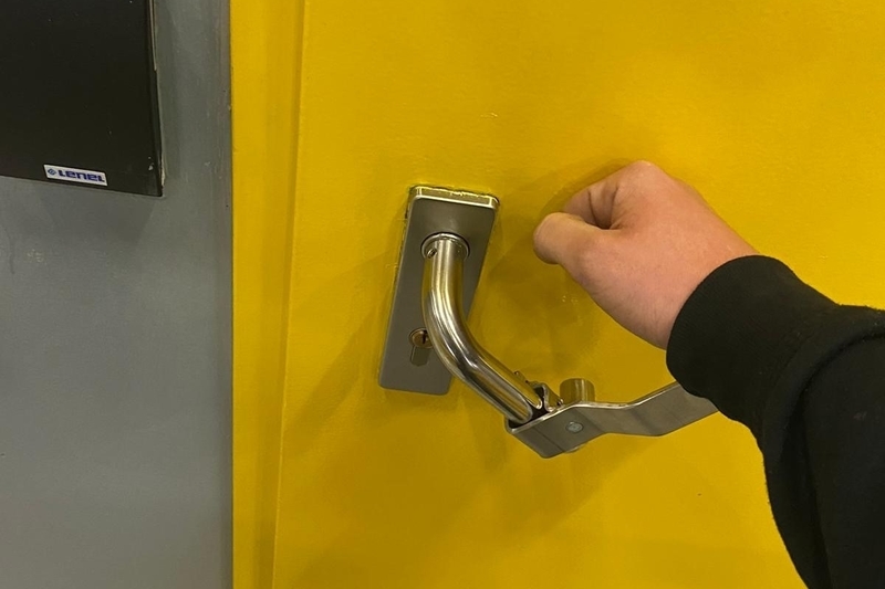 CSM PPE Protection handle 1