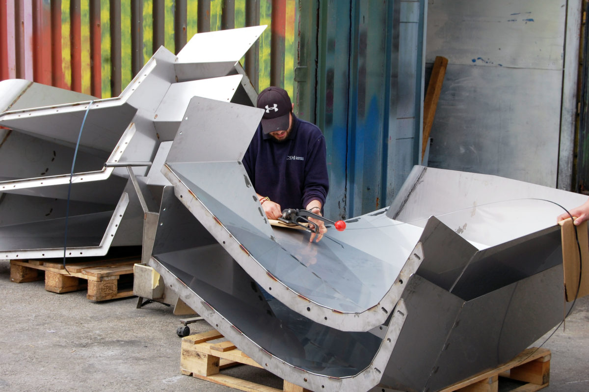 High capacity stainless chutes
